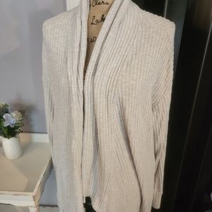 Cream Cardigan W Pockets on the sides